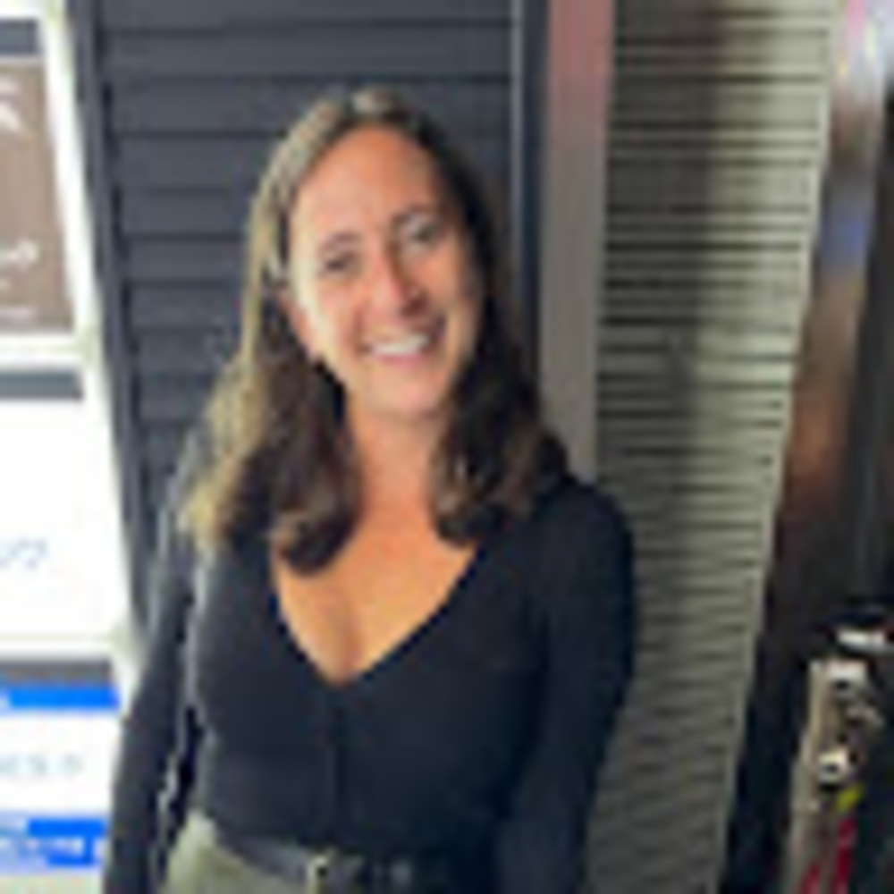 Meet your Posher, Elyse